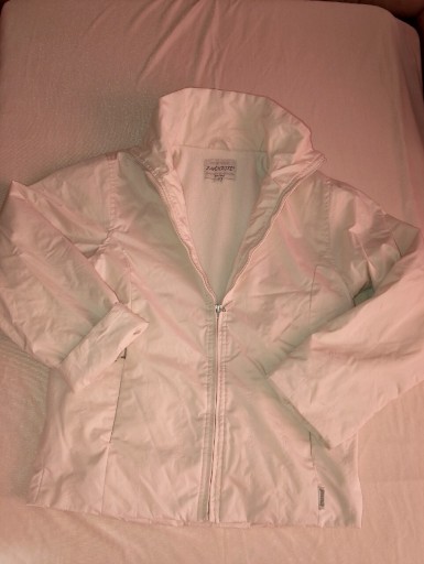 Zdjęcie oferty: Kurtka ocieplana jasna kremowa satyna wet look retro y2k