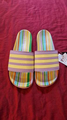 Zdjęcie oferty: klapki Adidas Adilette