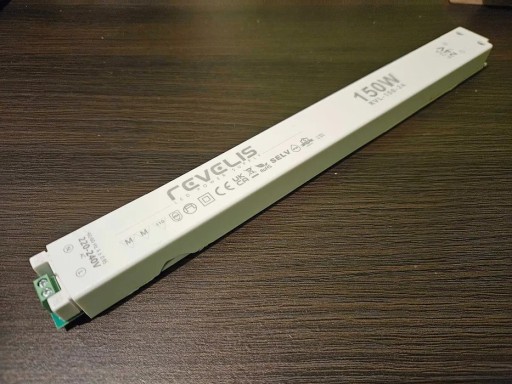 Zdjęcie oferty: Zasilacz slim Revelis RVL-150-24 DC 150W 6,25 A 24V uszkodzona obudowa