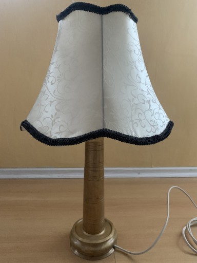 Zdjęcie oferty: Lampa mosiężna - stojąca 