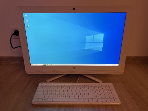 Zdjęcie oferty: HP AIO 4/320 GB 22” komputer wbudowany w monitor