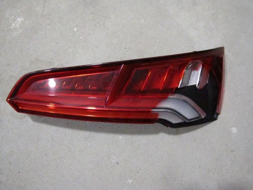 Zdjęcie oferty: Lampa Led Europa prawy tył Audi q5 FY uszkodzona 