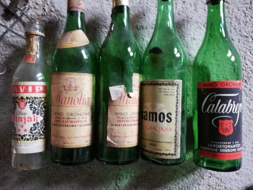 Zdjęcie oferty: Stare butelki od wina Manolia  1972  zestaw