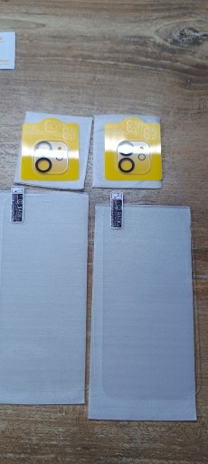 Zdjęcie oferty: NEW'C [2 sztuki] ochraniacz ekranu do iPhone 12,