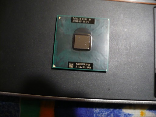Zdjęcie oferty: Intel Core2Duo P8700 2,53GHz/3M/1066 SLGFE