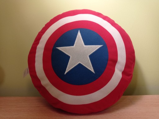 Zdjęcie oferty: Tarcza poduszka kapitan ameryka Marvel