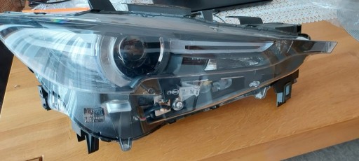 Zdjęcie oferty: MAZDA CX5 - LAMPA LEWY PRZÓD K124-51040 LED 