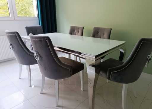 Zdjęcie oferty: Stół typu Glamour plus 6 krzeseł tapicerowanych 