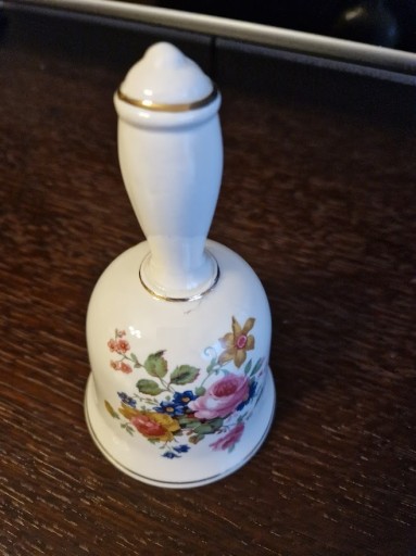 Zdjęcie oferty: dzwonek porcelanowy z motywem kwiatowym. 