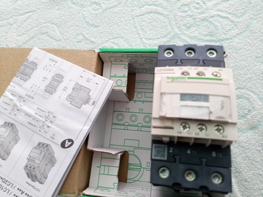 Zdjęcie oferty: Stycznik mocy 65A  LC1D65AP7