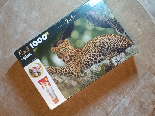 Zdjęcie oferty: Puzzle Trefl 1000 elementów z klejem obraz 2w1