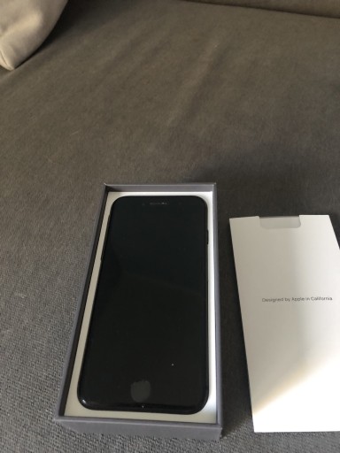 Zdjęcie oferty: Apple iPhone 8 /64GB