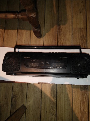 Zdjęcie oferty: Radiomagnetofon Philips 