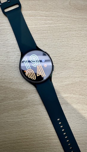 Zdjęcie oferty: Galaxy Watch 4 LTE 44 mm zielony 