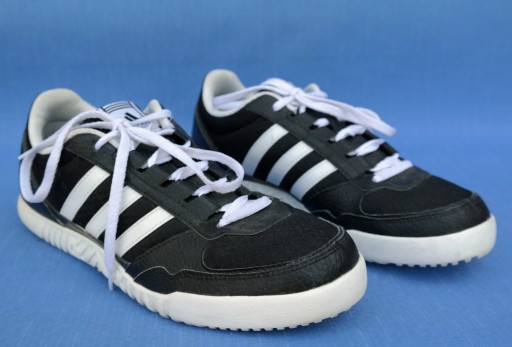 Zdjęcie oferty: Adidas buty sportowe do tenisa r. 42