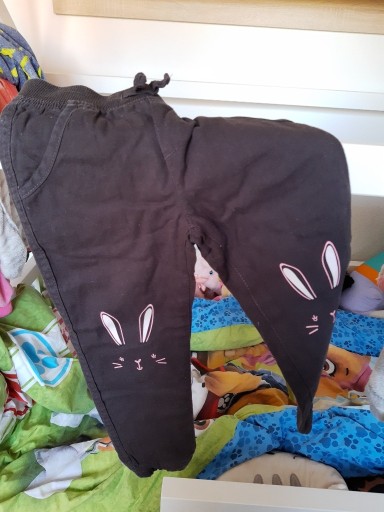 Zdjęcie oferty: Ciepłe spodnie dla dziewczynki rozm. 104