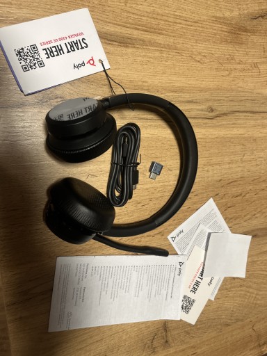 Zdjęcie oferty: Poly Voyager 4320 USB-A + BT700