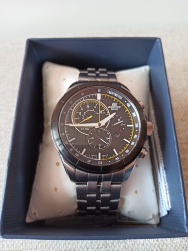 Zdjęcie oferty: Męski zegarek Casio efr561 jak nowy