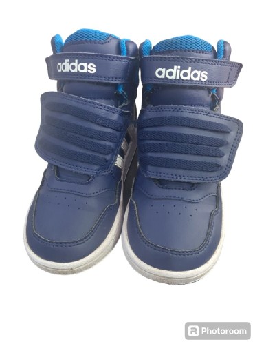 Zdjęcie oferty: Buty Adidas sportowe dziecięce r. 26