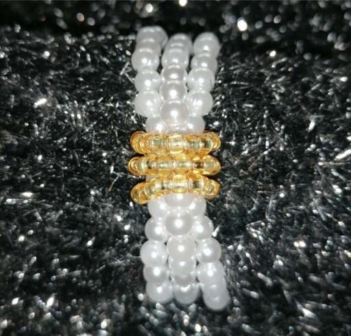 Zdjęcie oferty: Bransoletka perełki białe delikatna elegancka