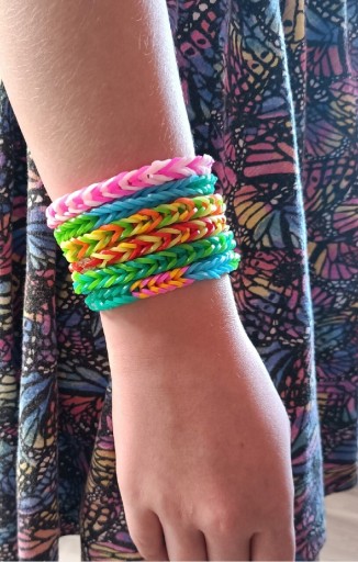 Zdjęcie oferty: Zestaw kolorowych bransoletek z gumek Loom brands