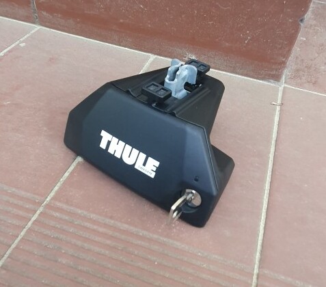 Zdjęcie oferty: Stopa Thule Evo Flush Rail 7106