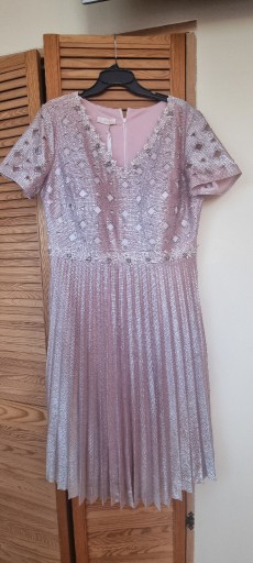 Zdjęcie oferty: Sukienka elegancka