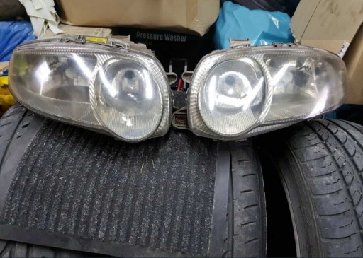 Zdjęcie oferty: Lampy przód Alfa Romeo 147