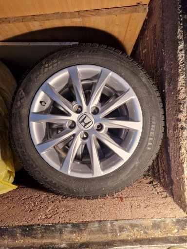 Zdjęcie oferty: 4x Opony zimowe 205/55R16 PIRELLI