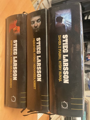 Zdjęcie oferty: Strug Larson Trylogia Millenium twarda oprawa 