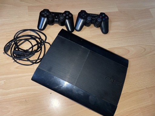 Zdjęcie oferty: Konsola ps3 z grami i jednym padem