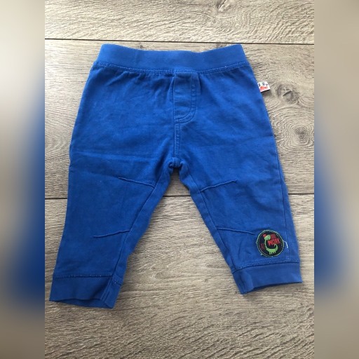 Zdjęcie oferty: Spodnie dresowe 68 BLUE Seven 