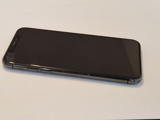 Zdjęcie oferty: TELEFON APPLE IPHONE X 64GB stan BDB