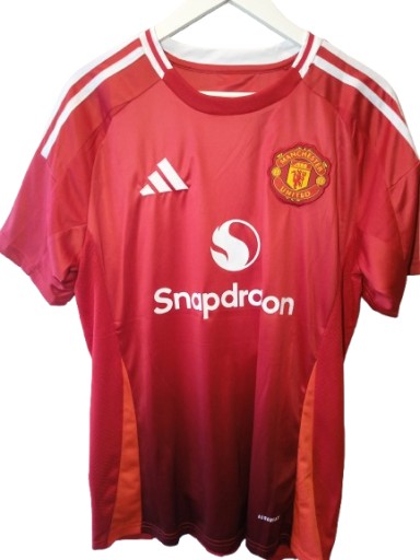 Zdjęcie oferty: Koszulka Manchester United 24/25 #8 B. Fernandes, Adidas, rozmiar L, Nowa