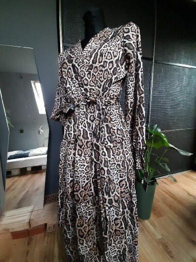 Zdjęcie oferty: Sukienka ze wzorem panterki