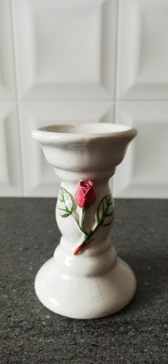 Zdjęcie oferty: Świecznik porcelanowy biały z różą vintage