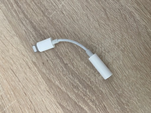 Zdjęcie oferty: Oryginalna przejściówka Apple Lightning Jack 3,5mm