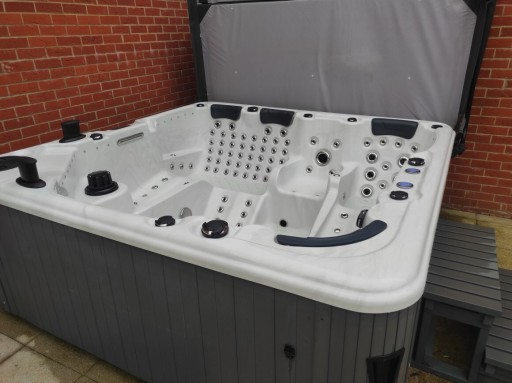 Zdjęcie oferty: Wanna Ogrodowa Jacuzzi Hot Tub Spa 7 OSobowa 