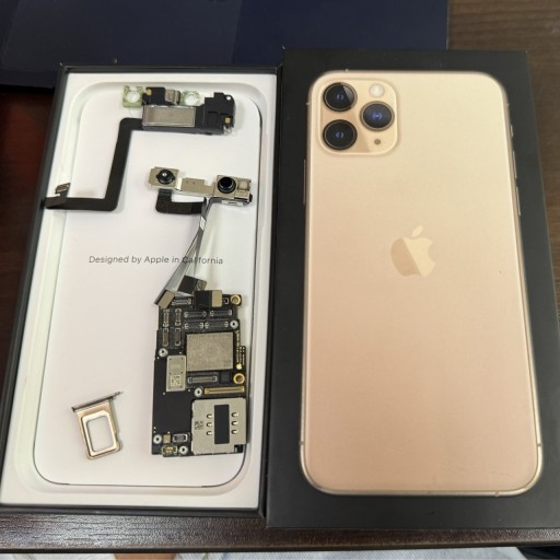 Zdjęcie oferty: IPhone 11 Pro Płyta Główna Gold Pudełko