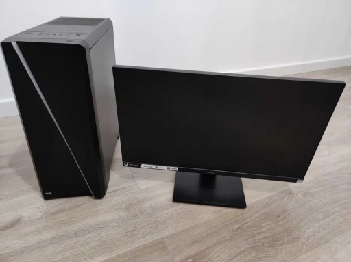 Zdjęcie oferty: Komputer gamingowy monitor b.dobry stan IntelCore 