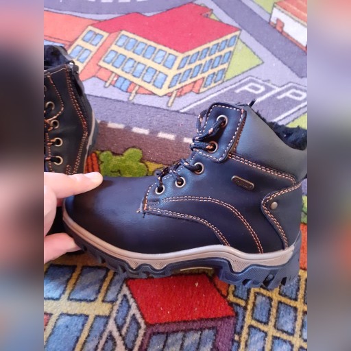 Zdjęcie oferty: Buty dla chłopca rozmiar 27