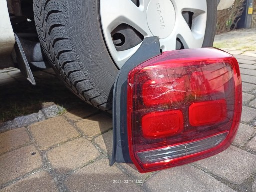 Zdjęcie oferty: Lampa tylna prawa Dacia Logan II