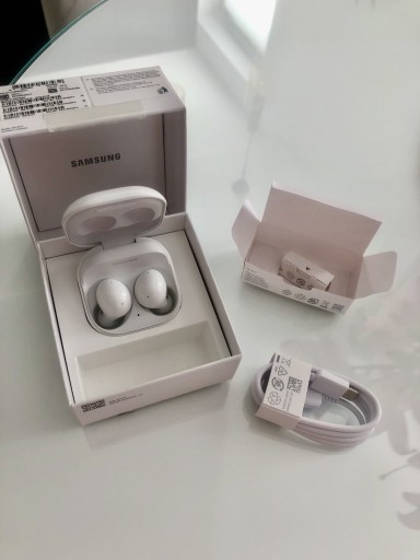 Zdjęcie oferty: Słuchawki Samsung buds2 GWARANCJA