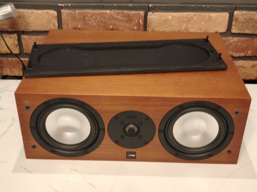 Zdjęcie oferty: CANTON KARAT CM7 ! ZNakomity głośnik centralny ! TOP