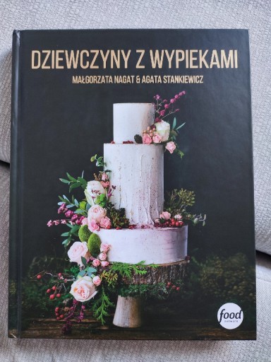 Zdjęcie oferty: Dziewczyny z wypiekami książka torty urodzinowe 