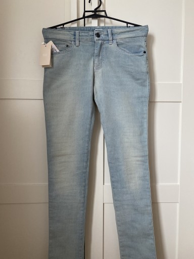 Zdjęcie oferty: Spodnie jeansowe Armani, nowe z kompletem metek ! 