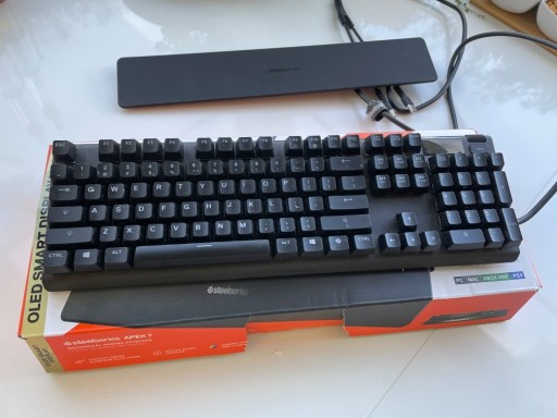 Zdjęcie oferty: Klawiatura Steelseries Apex 7