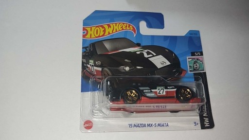 Zdjęcie oferty: Hot Wheels 15 mazda mx-5 miata