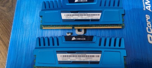 Zdjęcie oferty: Pamięć RAM Corsair Vengeance 2x4GB DDR3 1600MHz