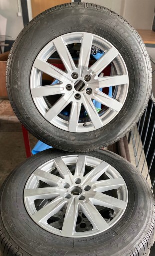 Zdjęcie oferty: Audi Q7 4M Koła 235/65/18 Bridgestone Dueler H/P